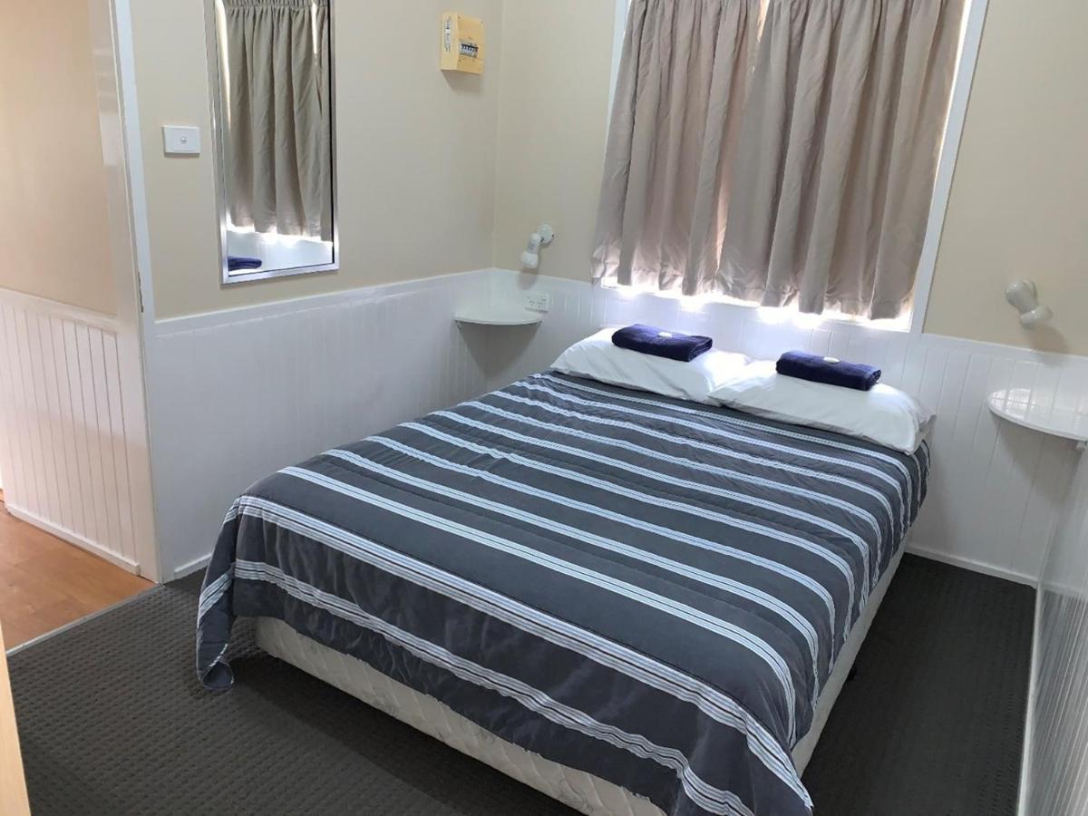 Barrack Point Holidays Bagian luar foto